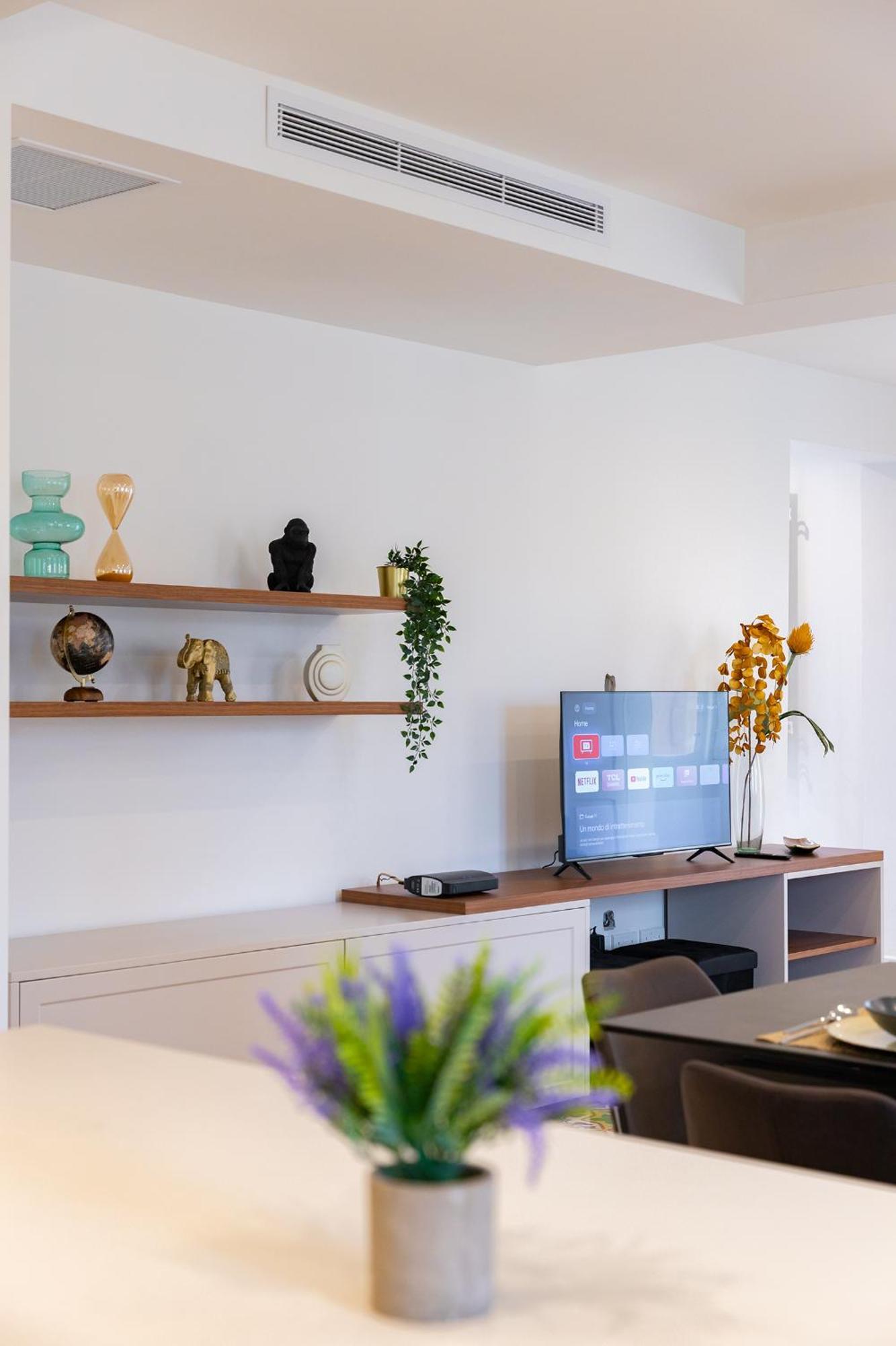Florette Suite Designer Finish With Stunning Lounge Terrace By Arcobnb Il-Furjana Ngoại thất bức ảnh