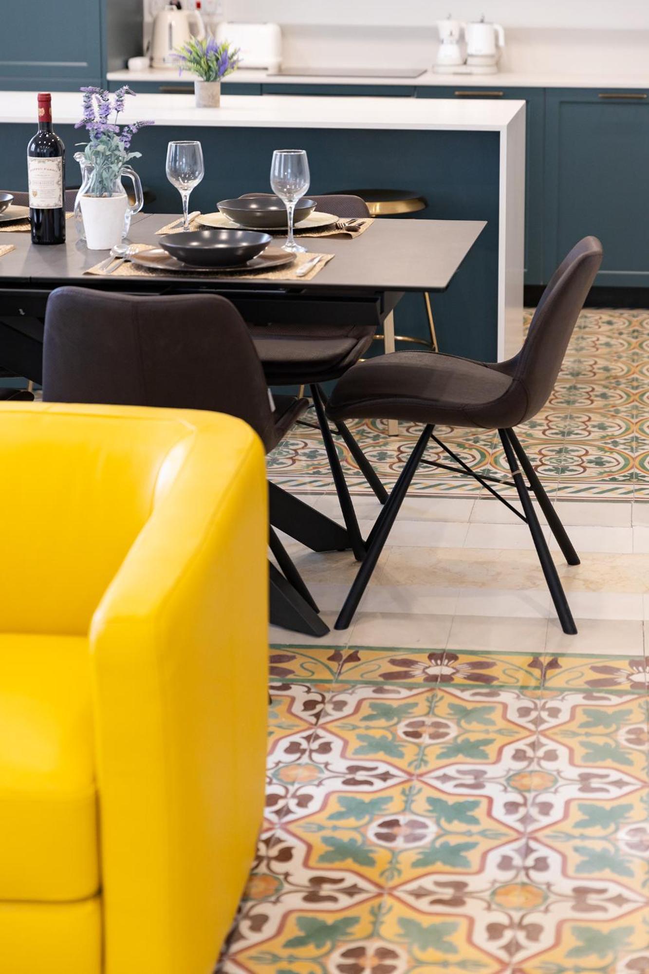 Florette Suite Designer Finish With Stunning Lounge Terrace By Arcobnb Il-Furjana Ngoại thất bức ảnh